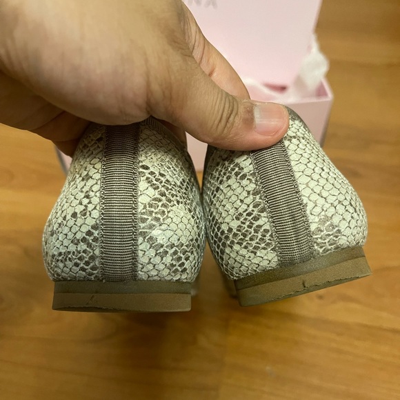 DIANA japanese brand snakeskin flats - Picture 7 of 12